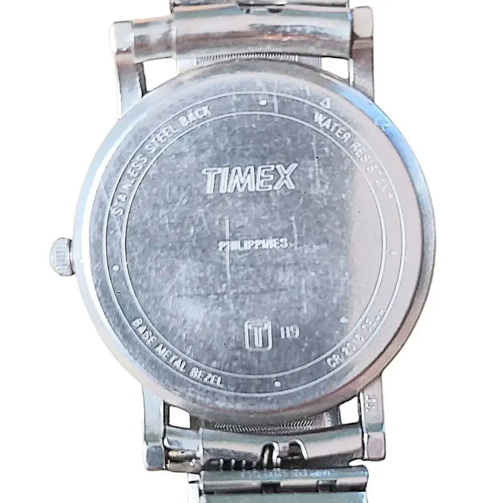 Vintage Timex Quartz Watch 32mm Silver Tone Stretch Band 90s New Battery - Picture 5 of 5